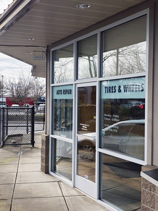 Fast, Professional Oil Changes Near You 2 Caseys Independent Auto Repair Building Entrance